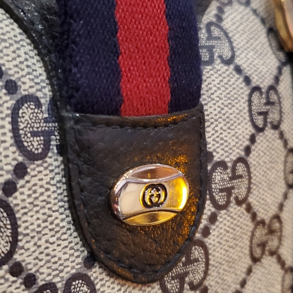SOLD Gucci Accessory Collection Navy Boston Bag - Picture 6 of 16